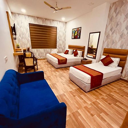 Amora Rooms Dwarka Нью-Дели Экстерьер фото