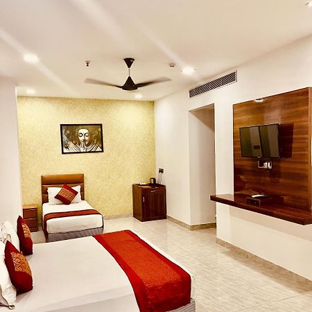 Amora Rooms Dwarka Нью-Дели Экстерьер фото
