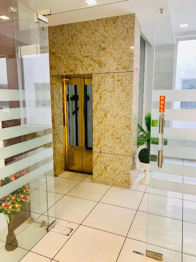 Amora Rooms Dwarka Нью-Дели Экстерьер фото