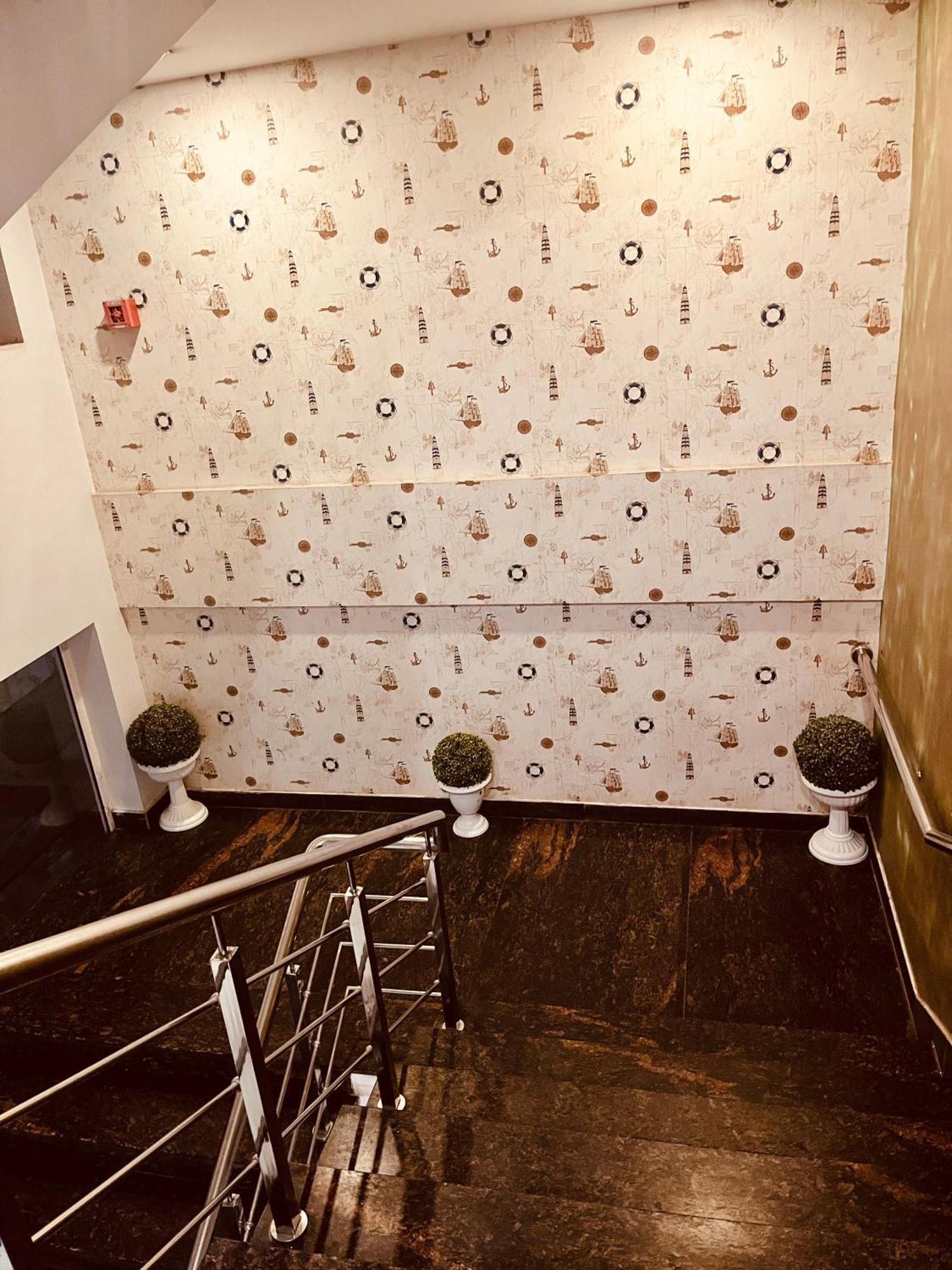 Amora Rooms Dwarka Нью-Дели Экстерьер фото
