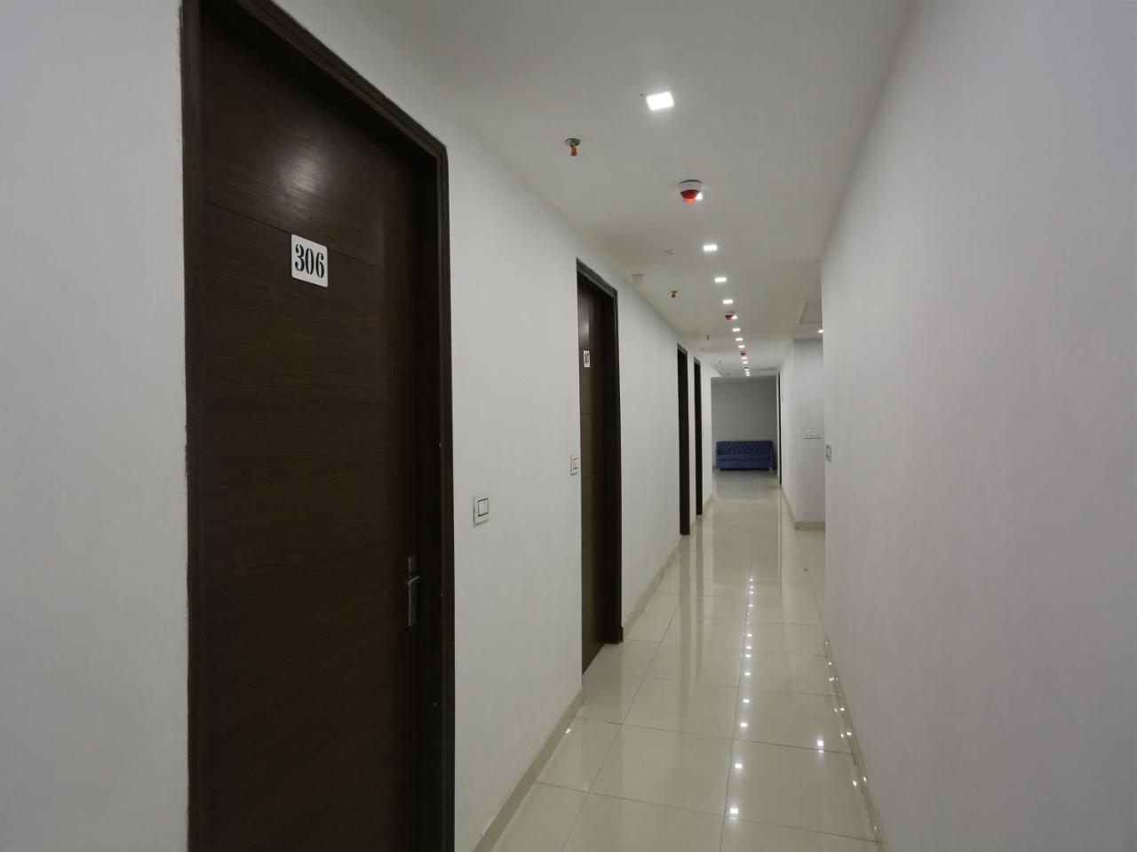 Amora Rooms Dwarka Нью-Дели Экстерьер фото